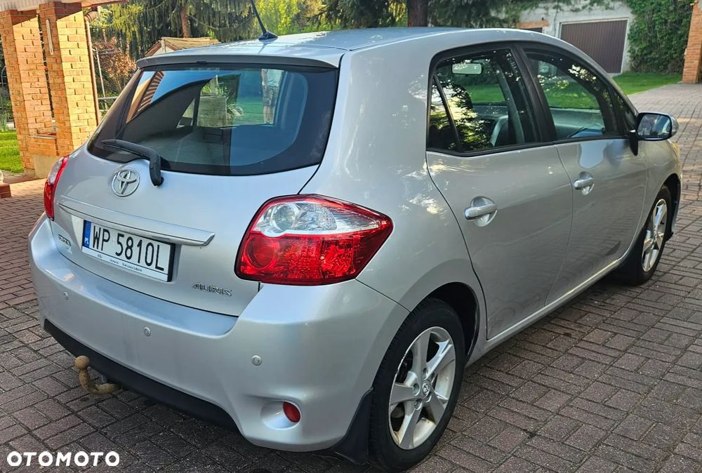 Toyota Auris 1.6 Premium - 5