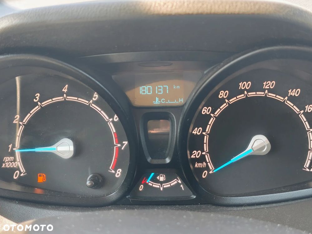 Ford TRANSIT COURIER - 24