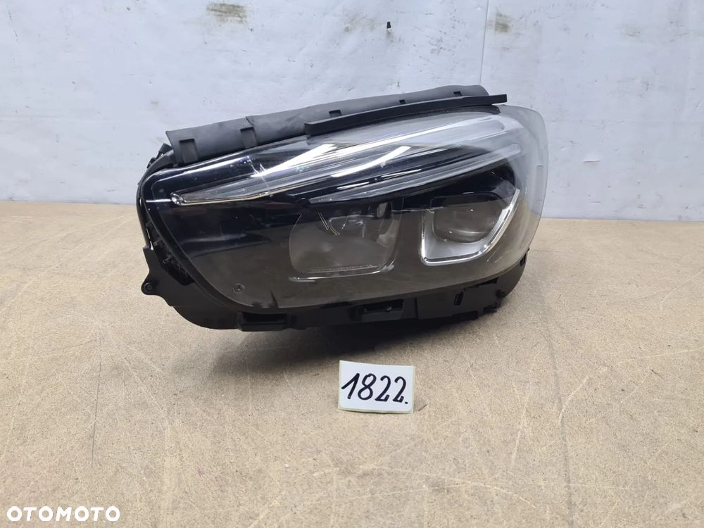 MERCEDES B-KLASA W247 LAMPA przednia LEWA lewy PRZÓD A2479061305 - 2