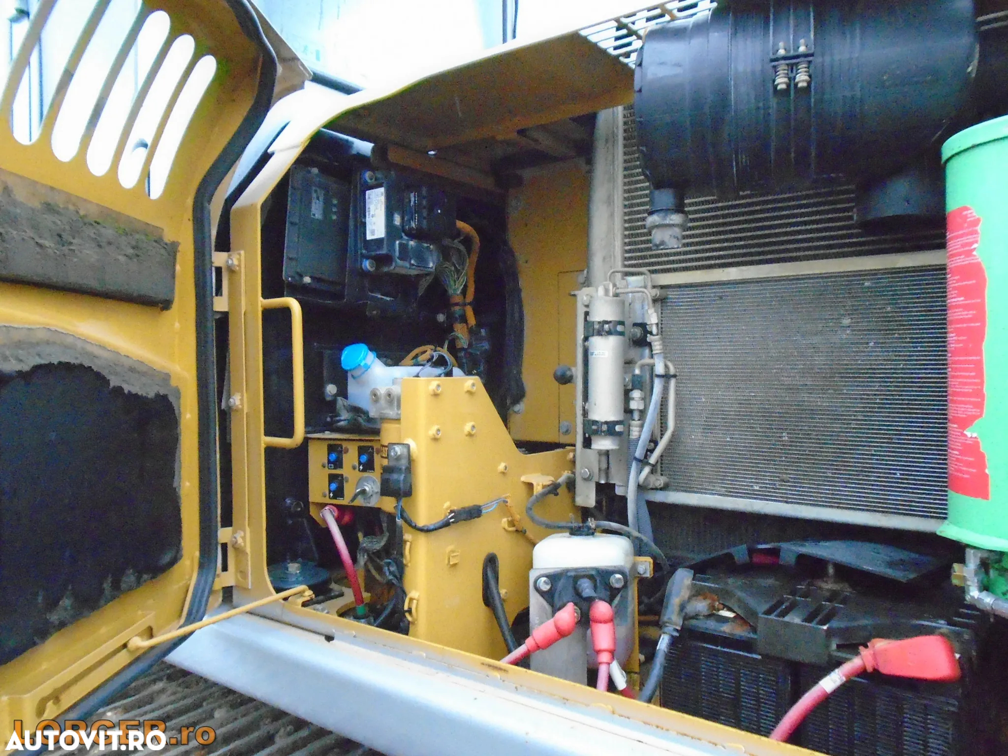 Cat 319D - 10