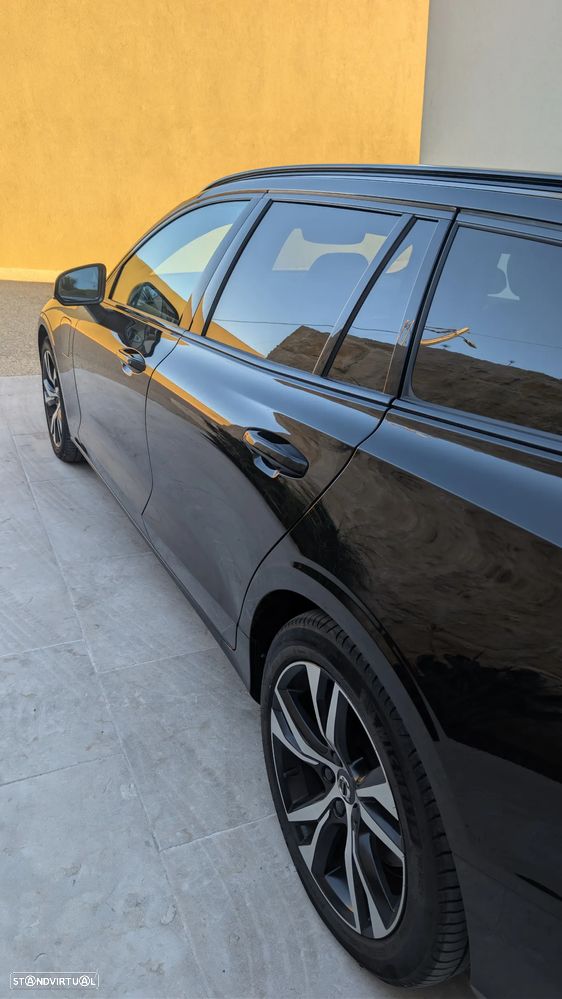 Volvo V60 2.0 T6 AWD TE R-Design - 4