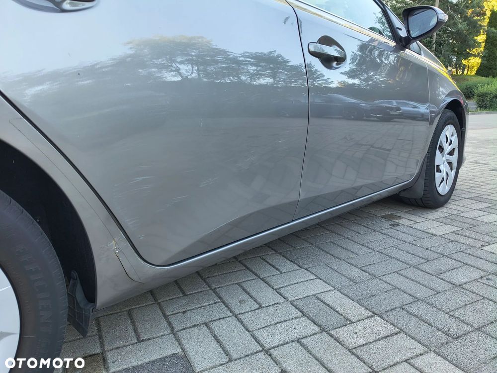 Toyota Auris 1.6 Premium Comfort - 12