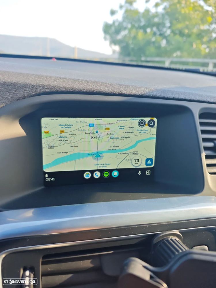 Volvo V60 2.0 D4 R-Design - 10