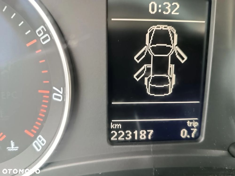 Skoda Octavia 1.4 TSI IMPULS EDITION - 19