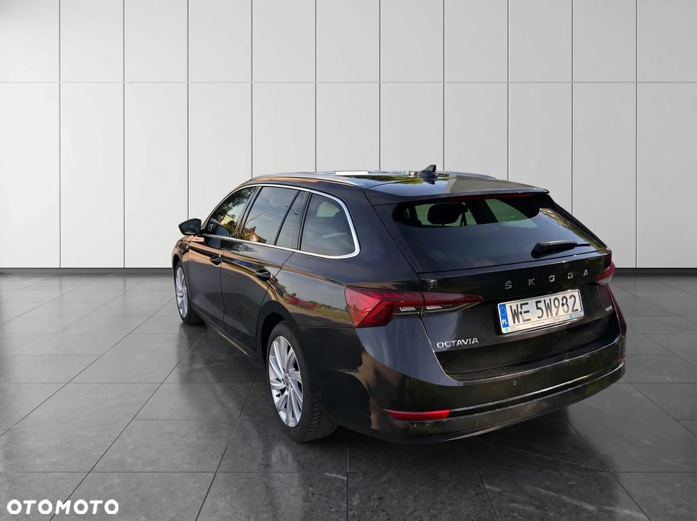 Skoda Octavia 2.0 TDI 4x4 Style DSG - 6
