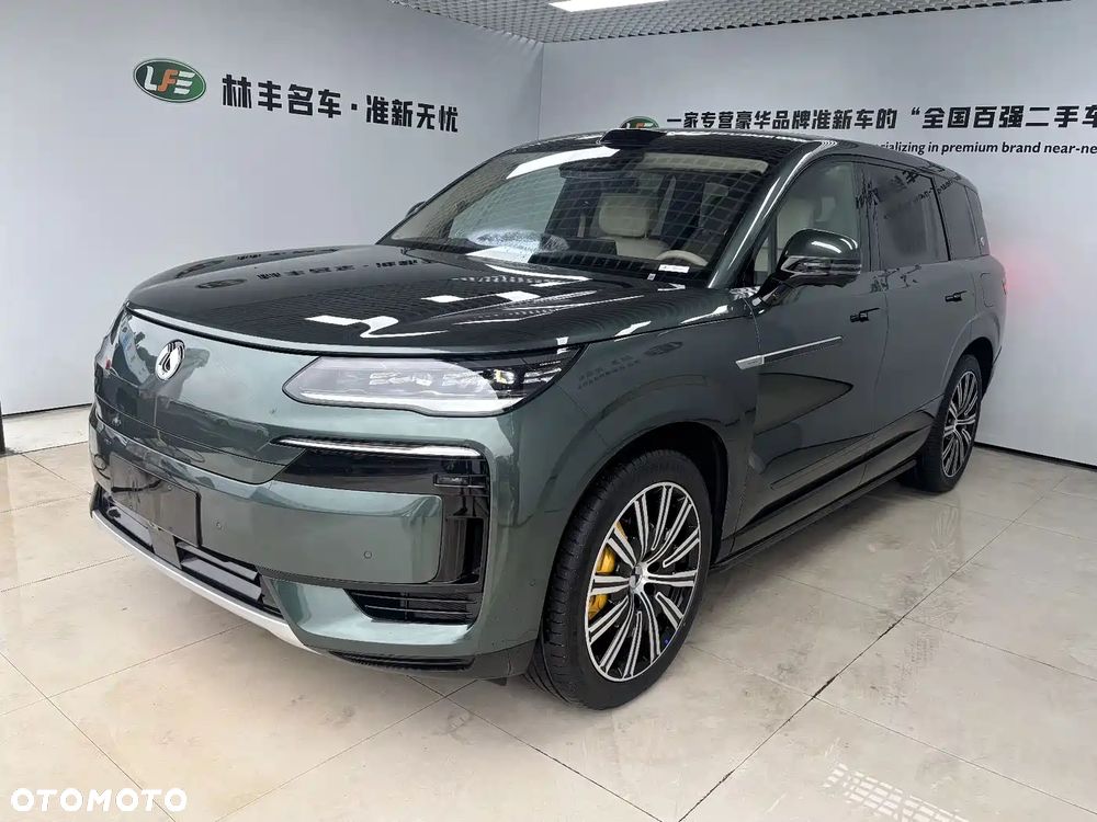 Denza N9