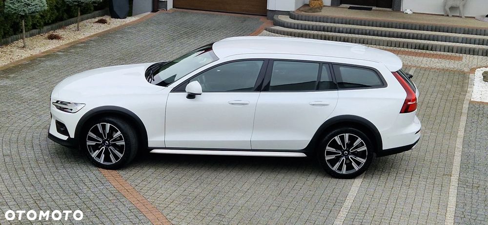 Volvo V60 Cross Country D4 AWD Geartronic Pro - 1