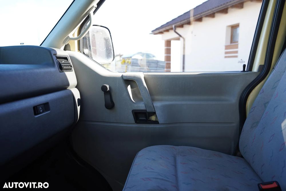 Volkswagen Transporter - 19