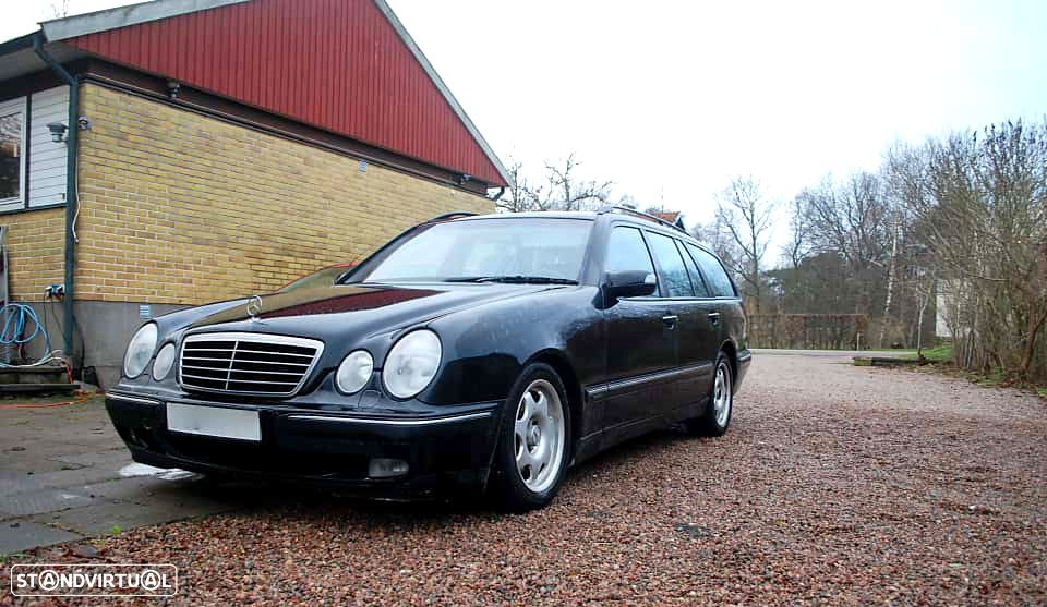 Mercedes-Benz E 220 - 3