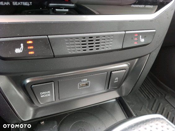 SsangYong/KGM Tivoli - 22