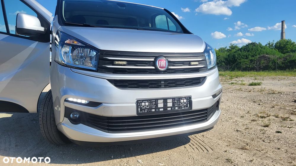 Renault Trafic - 25
