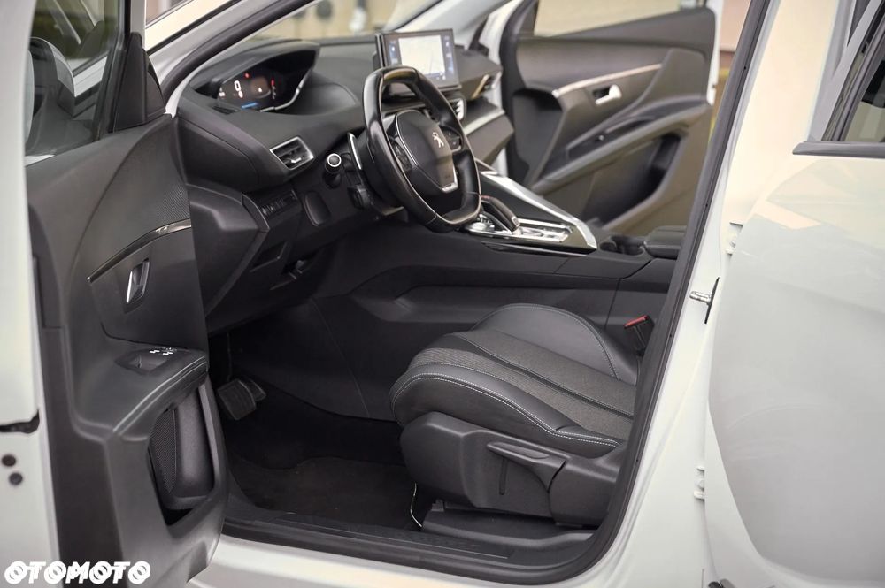 Peugeot 5008 BlueHDi 130 EAT8 Allure Pack - 20