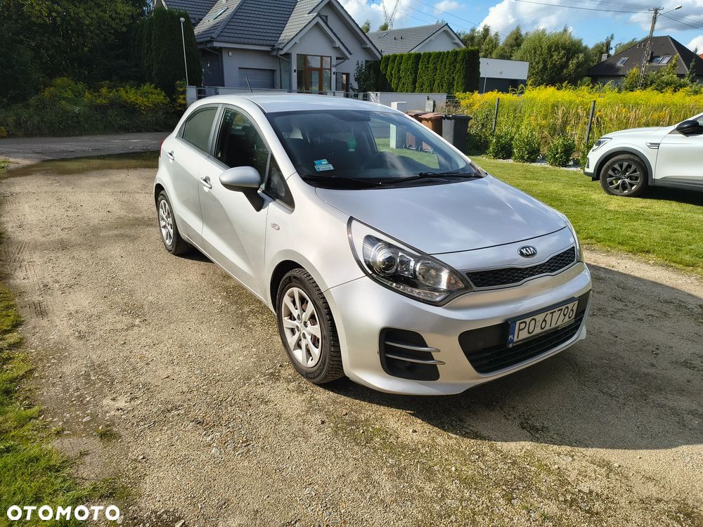 Kia Rio 1.2 L - 3