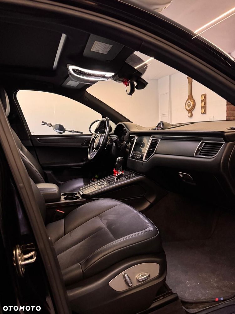 Porsche Macan Standard - 16