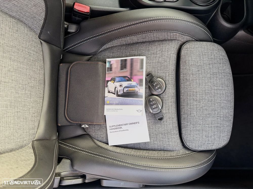 MINI 3 Portas Cooper SE Classic - 8