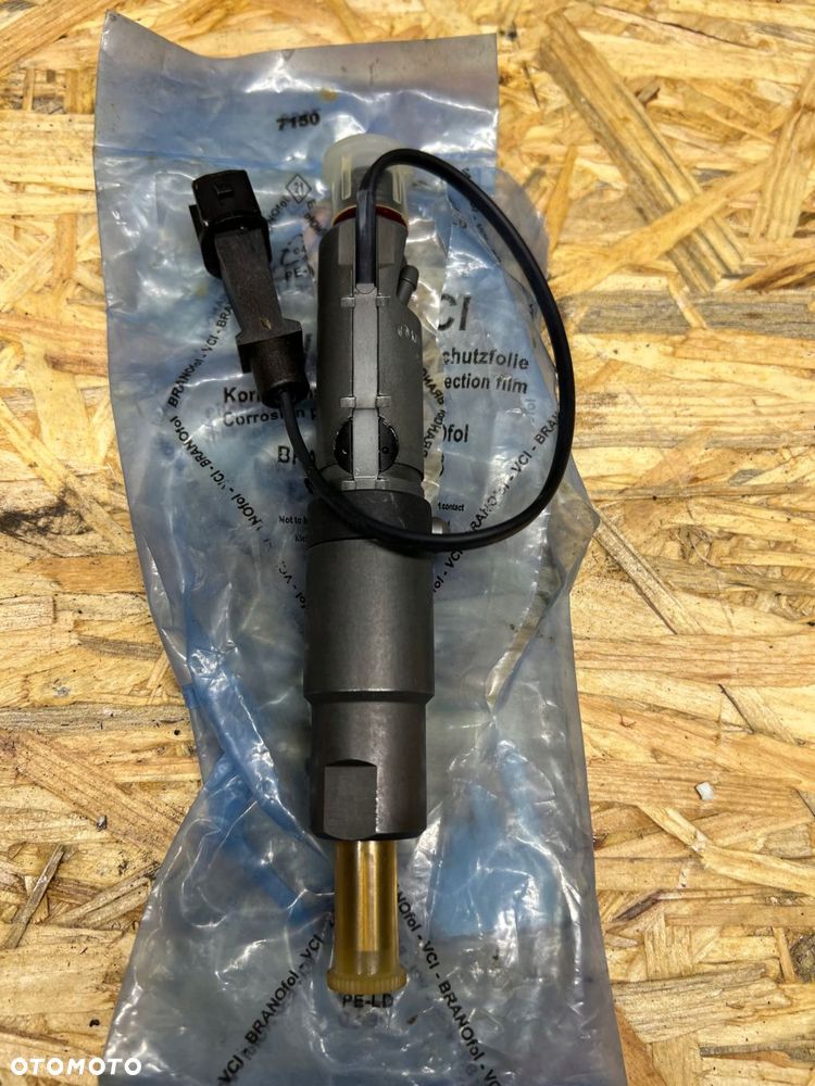 korpus wtryskiwacza kdel 80 p32 a0040173221 0432131730 nowy !! - 1