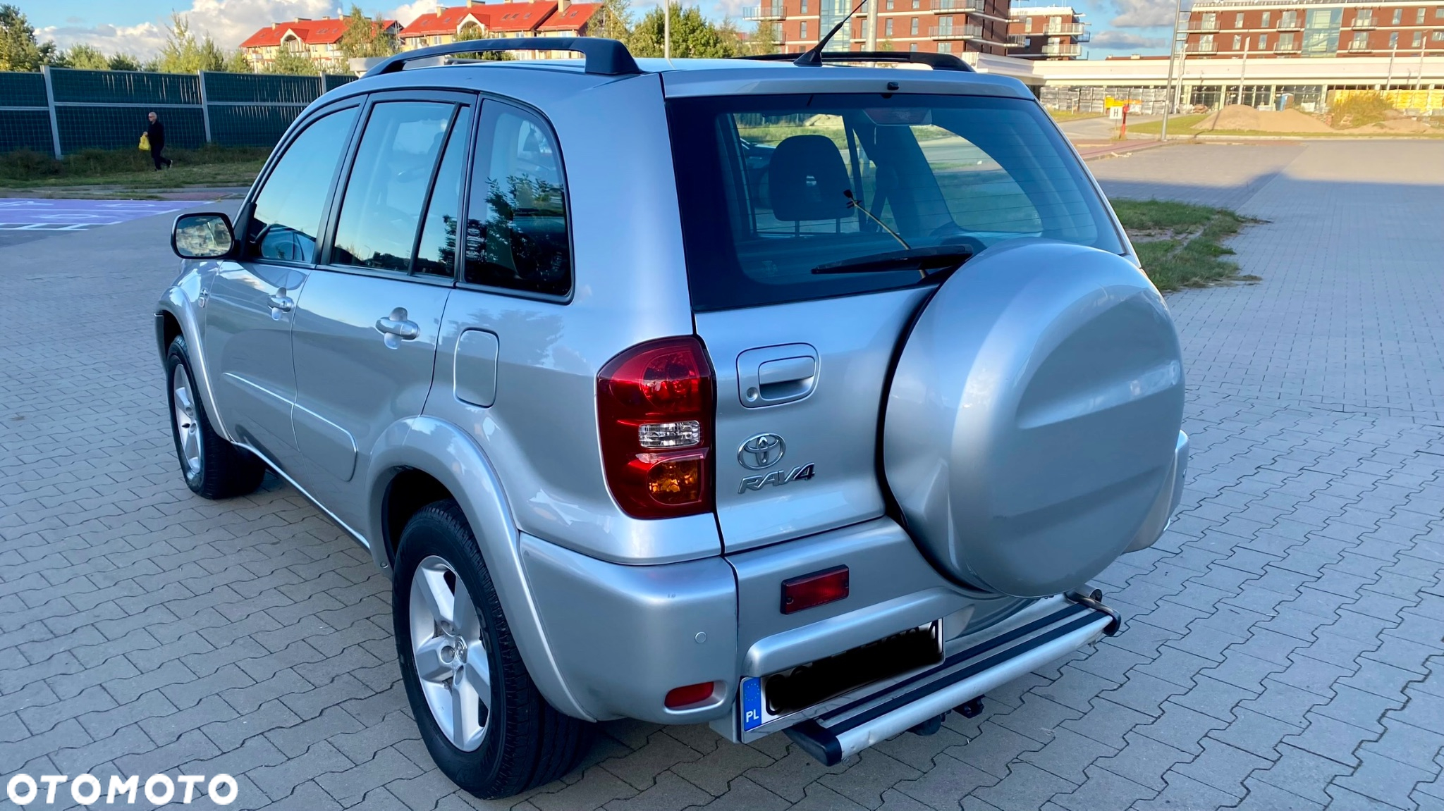 Toyota RAV4 - 4