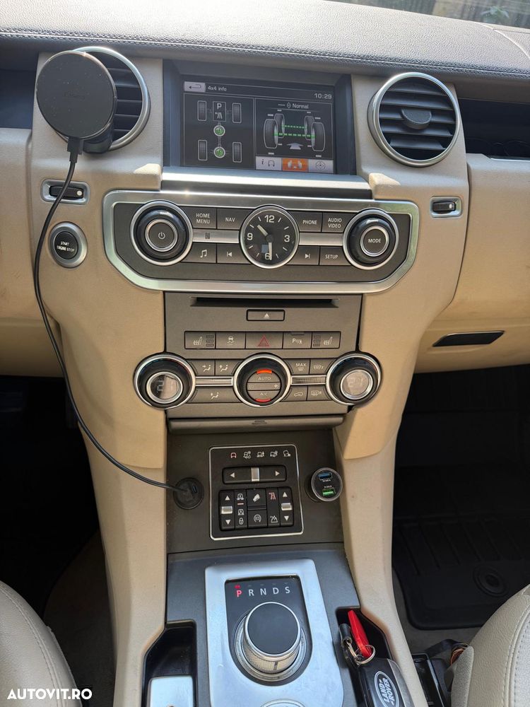 Land Rover Discovery 3.0 L TDV6 HSE Aut. - 6