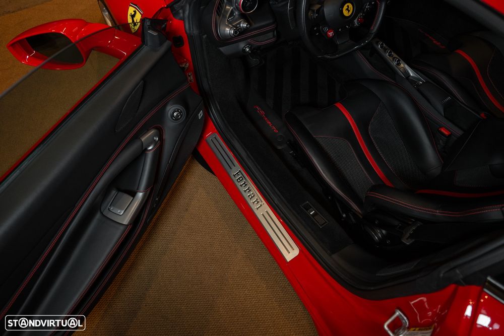 Ferrari F8 Tributo Standard - 19