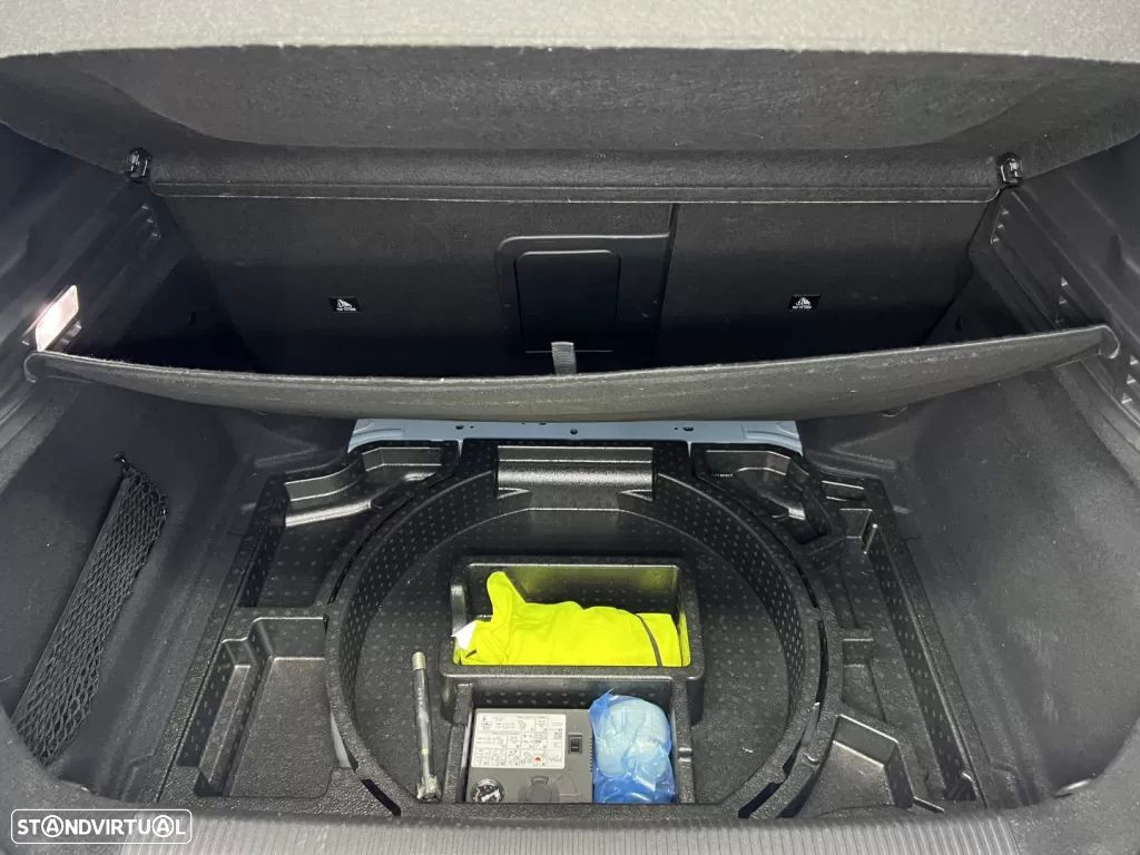 Peugeot 308 1.2 PureTech Allure Pack - 37