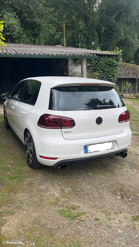 VW Golf 2.0 GTI - 2