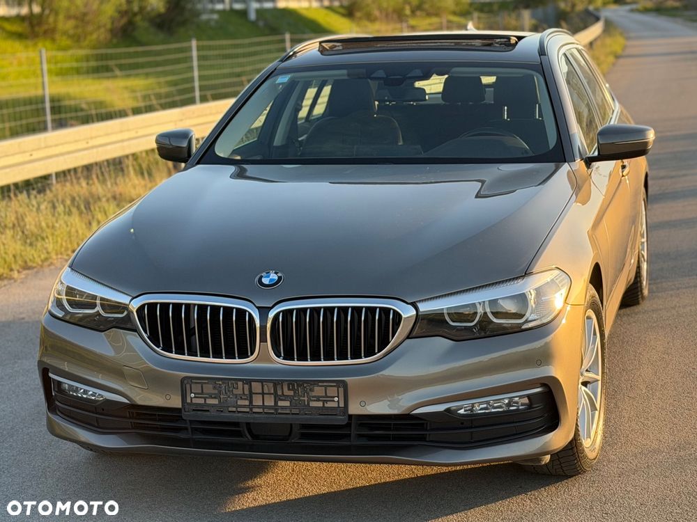 BMW Seria 5 520d xDrive Luxury Line sport - 39
