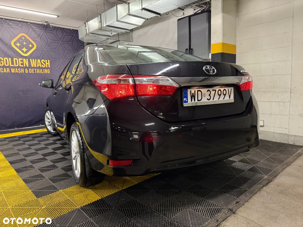 Toyota Corolla - 11