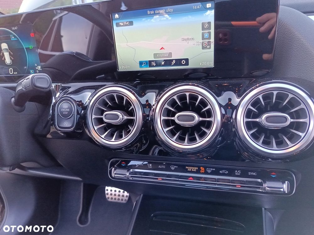 Mercedes-Benz GLA 200 d 4-Matic AMG Line - 30