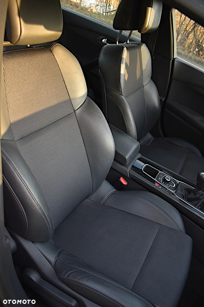 Peugeot 508 1.6 T Allure - 23