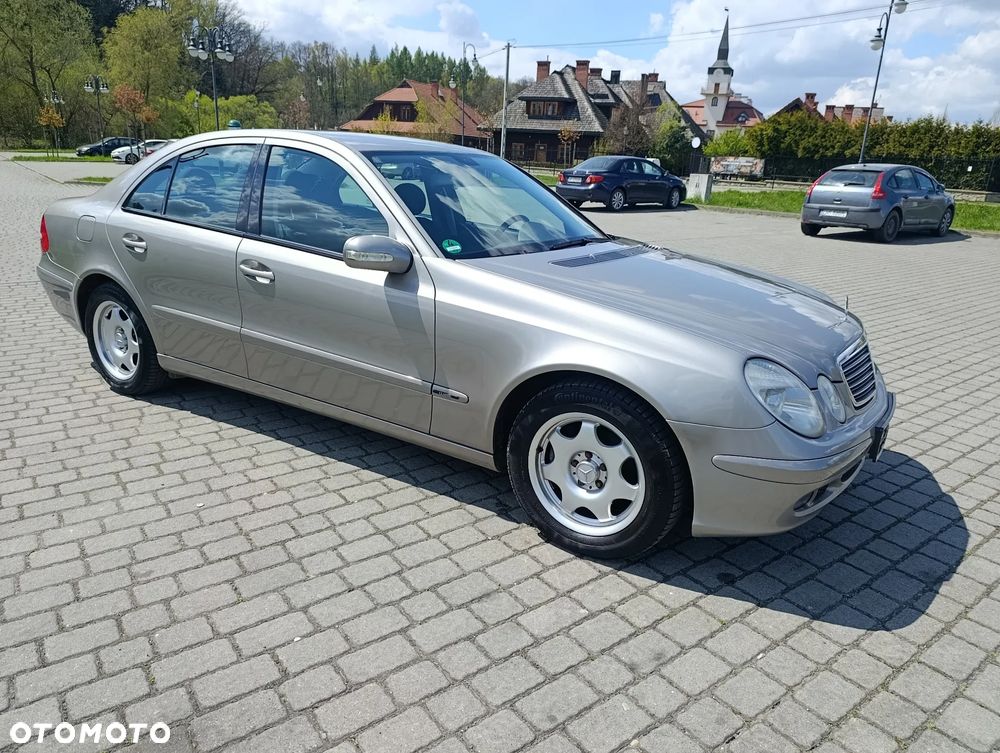 Mercedes-Benz Klasa E 220 CDI Automatik Classic DPF BusinessEDITION - 5
