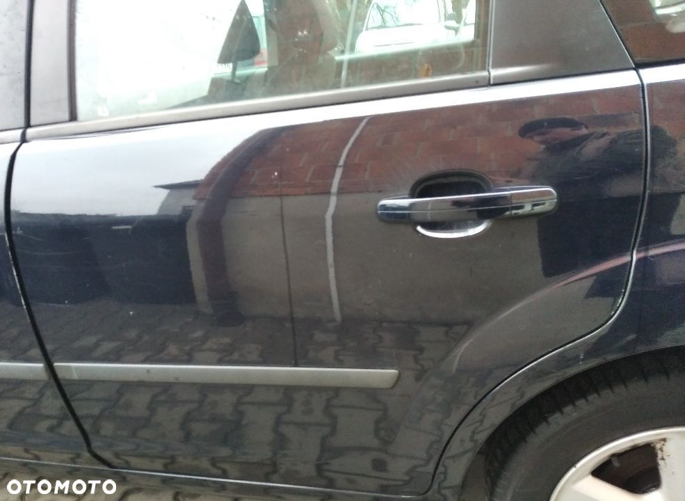 Ford Focus MK2 drzwi tyl   prawe kombi V3 - 4