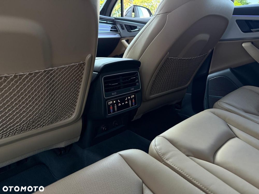 Audi Q7 55 TFSI mHEV Quattro S Line Tiptr - 20