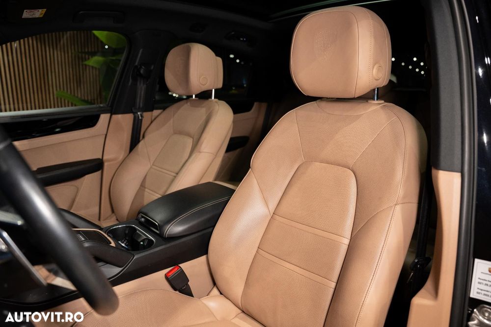 Porsche Cayenne Coupe - 27