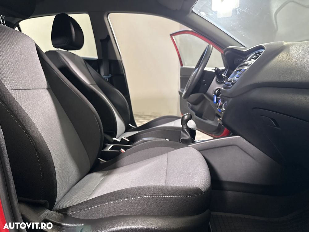 Hyundai i20 - 12