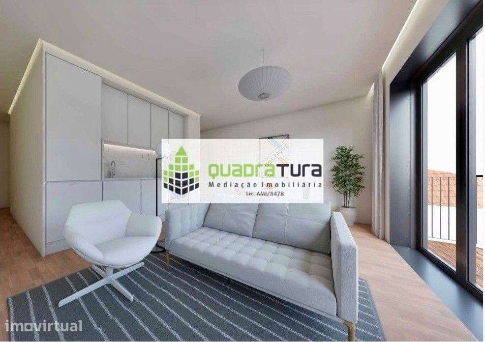Apartamento T1+1 | C/ MEZANINO | Varanda e Solário | Último piso - Grande imagem: 2/8