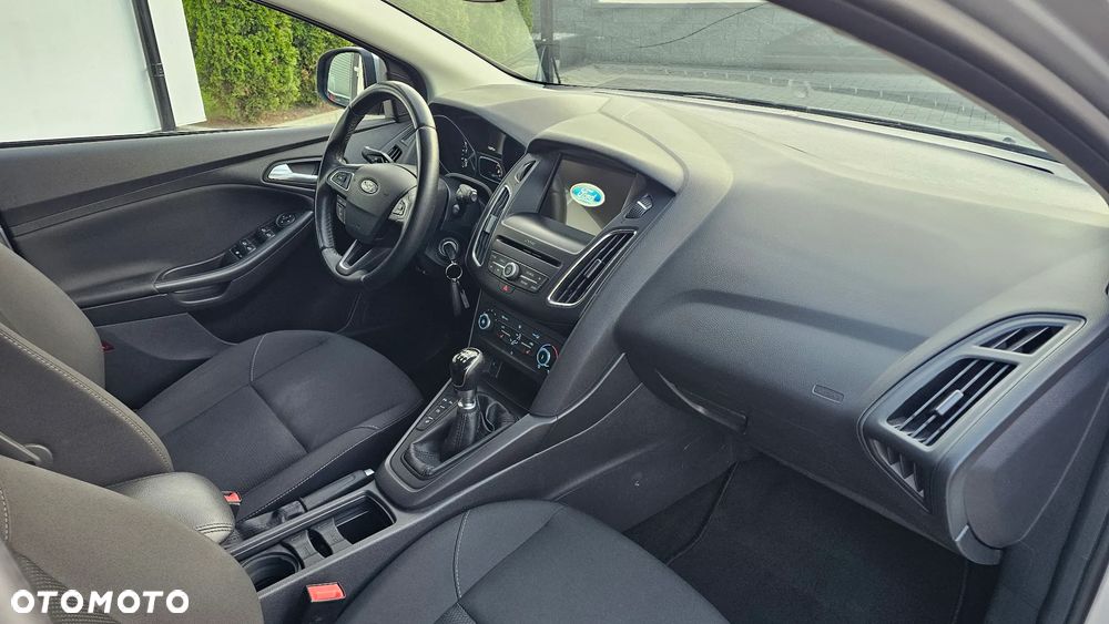 Ford Focus 1.5 EcoBlue STart-Stopp-System TITANIUM - 17