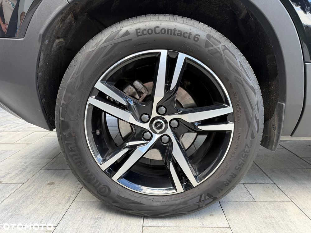 Volvo XC 40 B3 Plus Dark - 12
