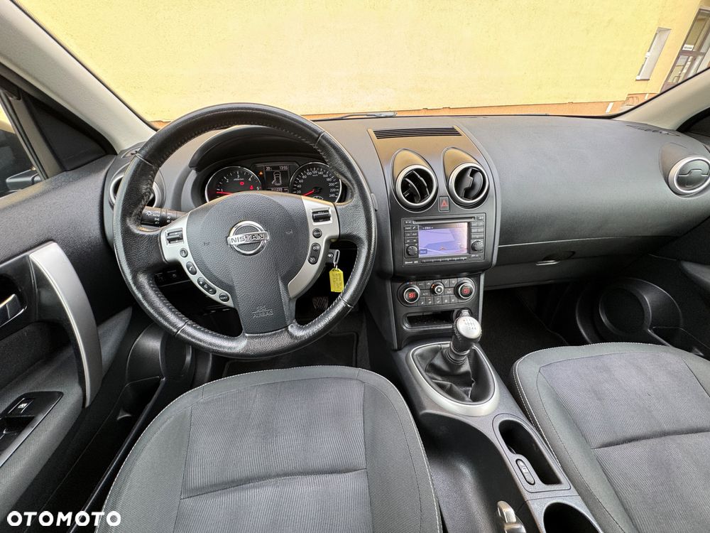 Nissan Qashqai 1.5 dCi TEKNA - 2