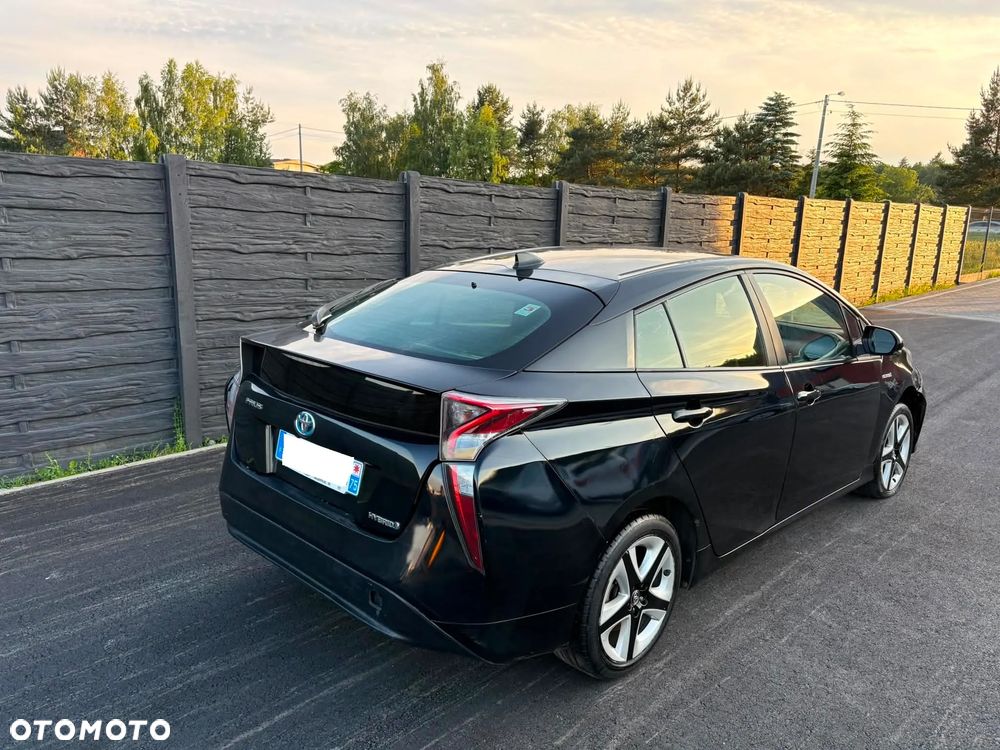 Toyota Prius 2017 photo 5