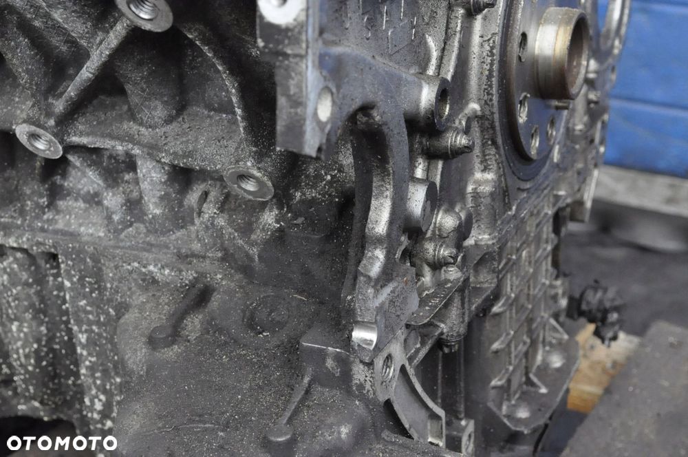 BMW 7 F01 F02 F10 F11 F12 4.4 V8 SILNIK N63B44A - 6