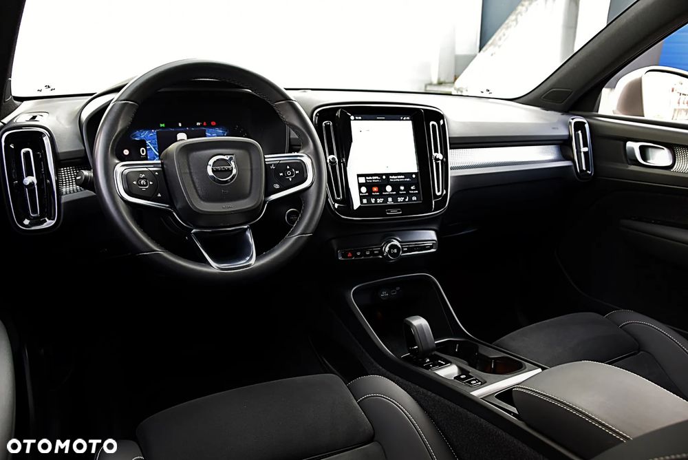 Volvo XC 40 B4 Core - 21