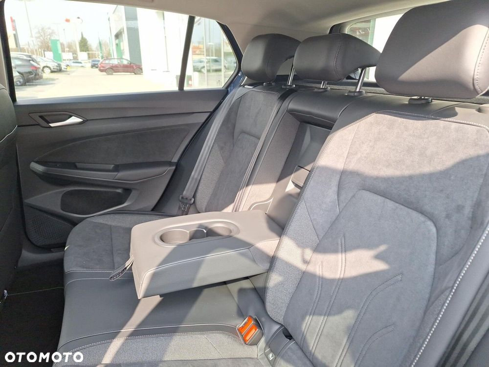 Volkswagen Golf - 16