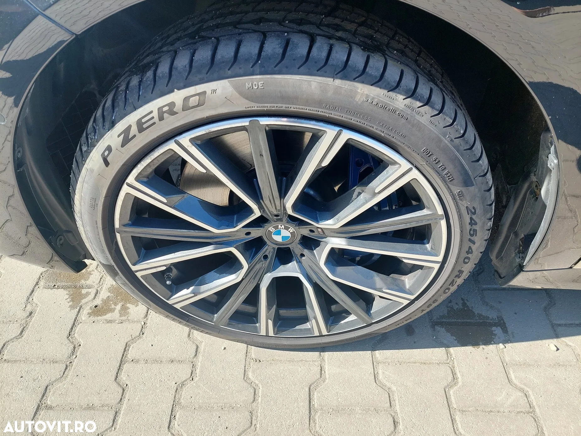 BMW Seria 7 740d xDrive - 34