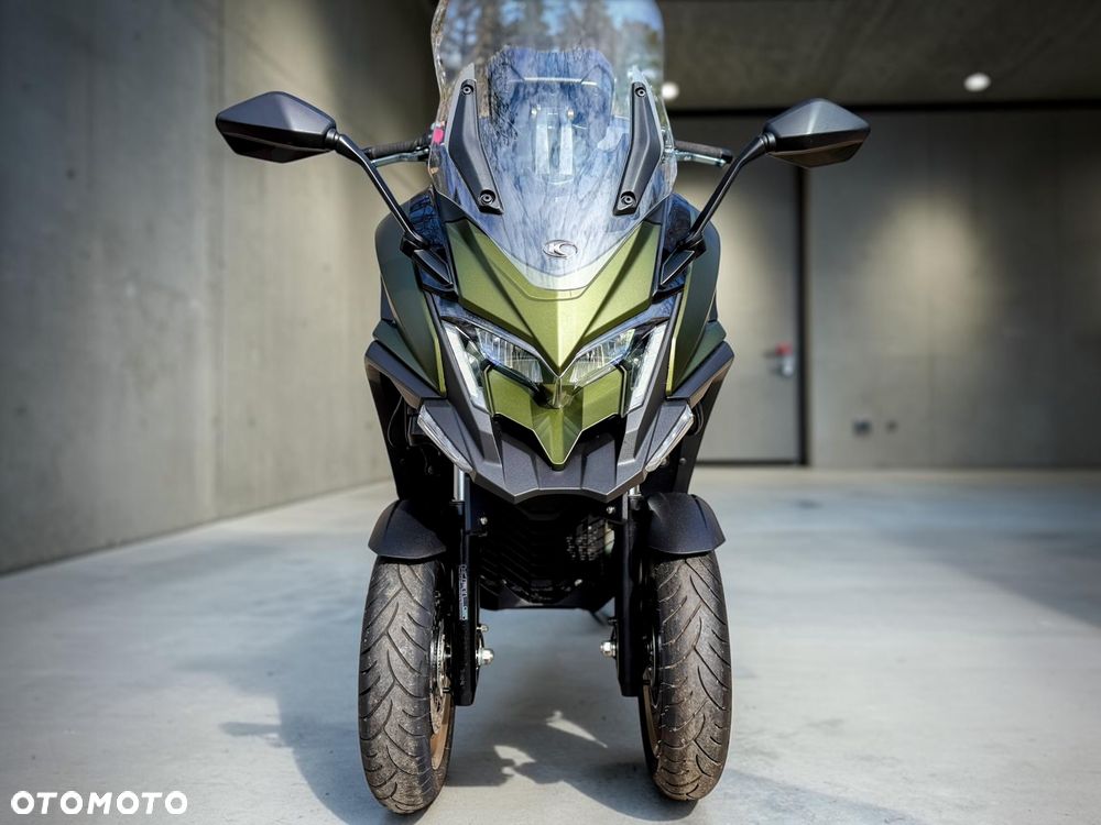 Kymco CV3 - 9