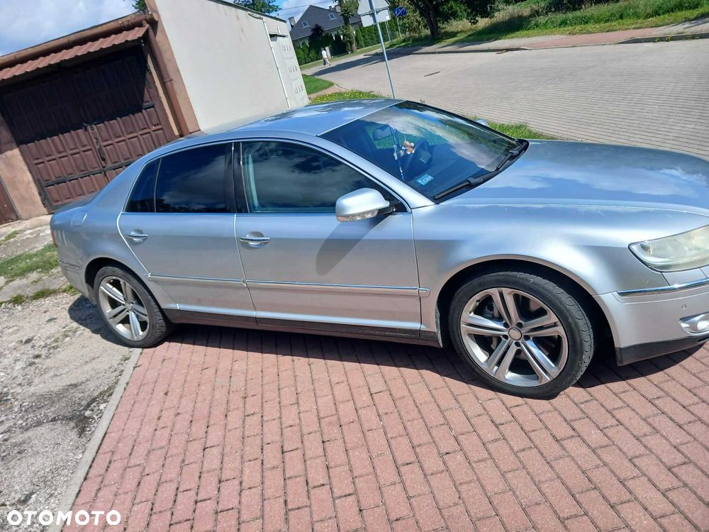 Volkswagen Phaeton - 4