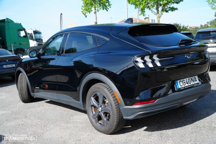 Ford Mustang Mach-E 75.7 kWh Base - 8