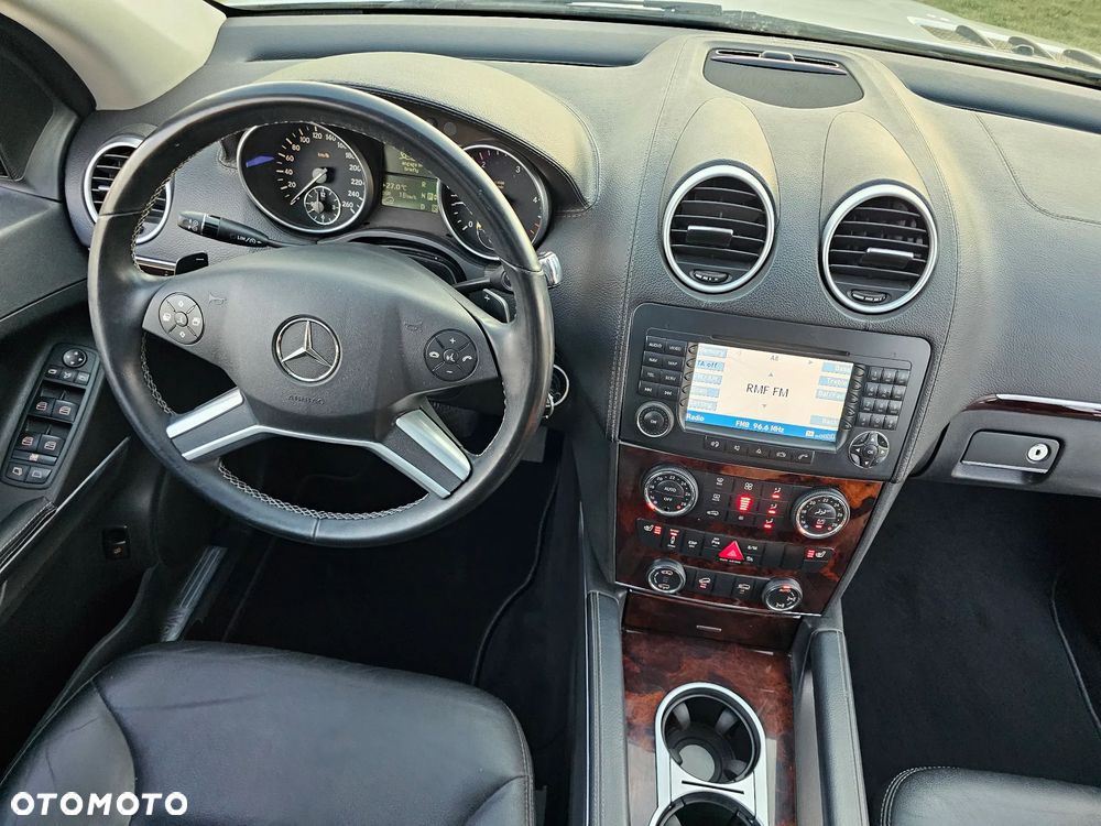 Mercedes-Benz GL 320 CDI - 15