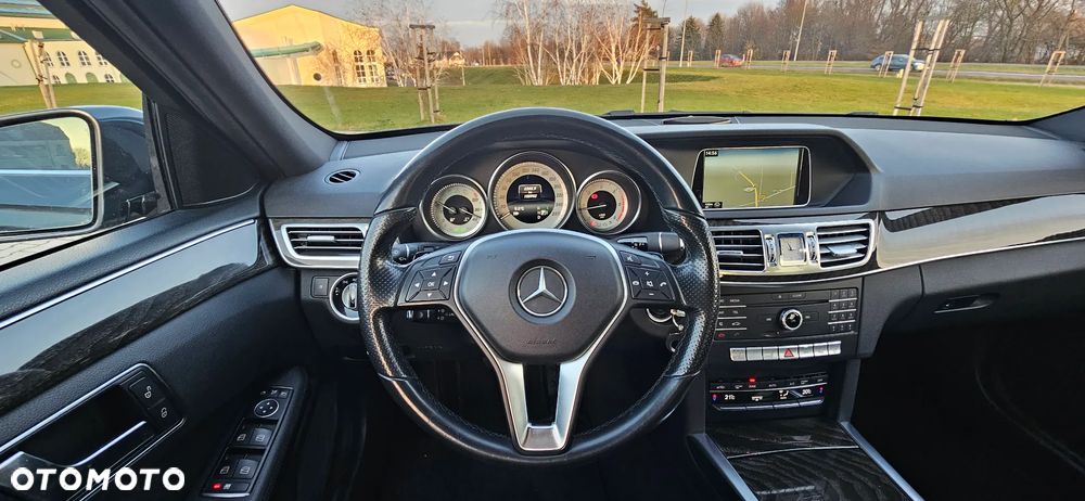 Mercedes-Benz Klasa E 250 BlueTEC 4Matic 7G-TRONIC Avantgarde - 12