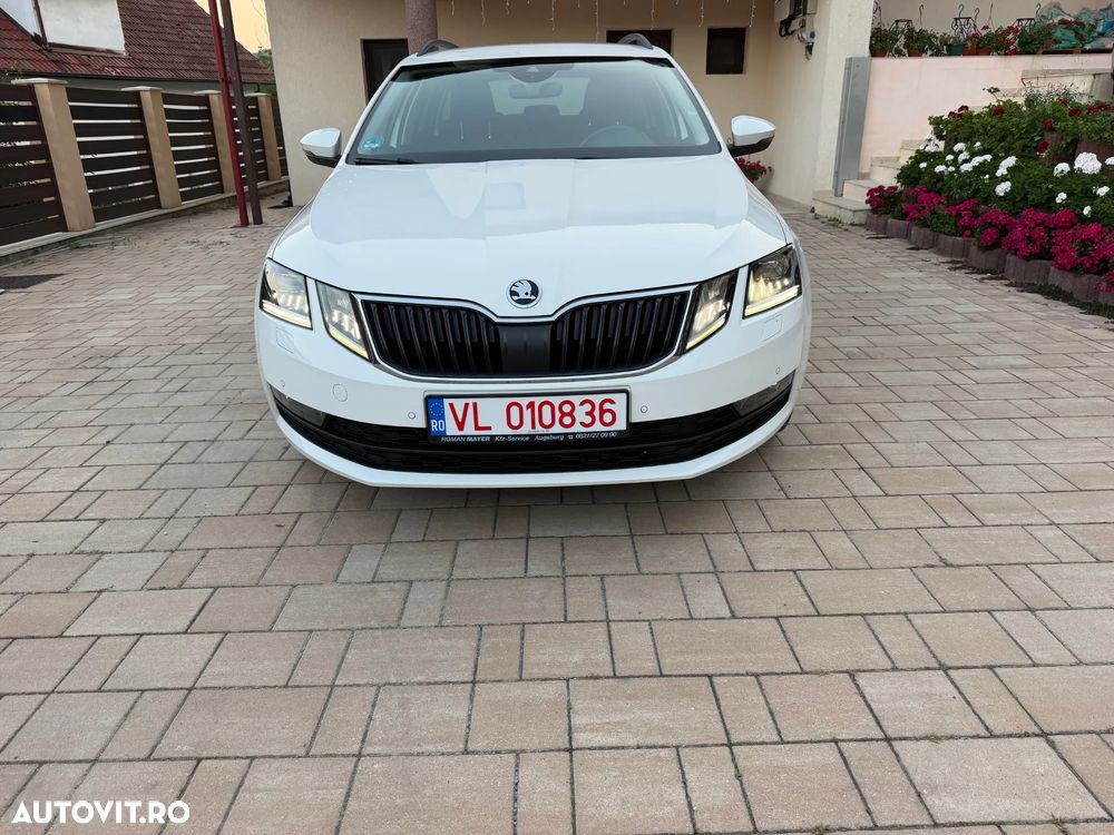 Skoda Octavia 2.0 TDI DSG Soleil - 2