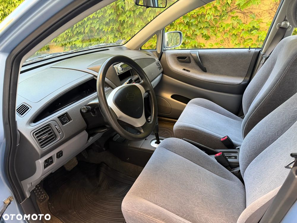 Suzuki Liana - 9